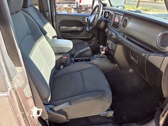 2021 Jeep Wrangler Willys - Photo 15