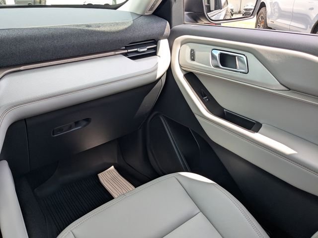 New 2026 Agate Black Metallic Ford Active image 17