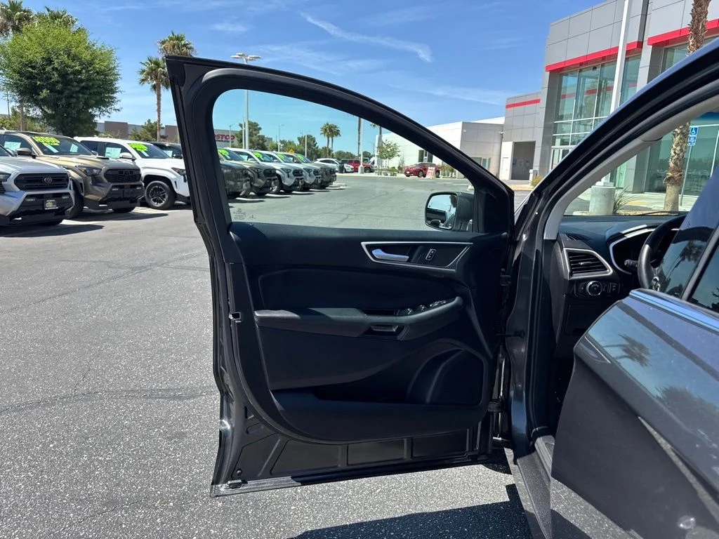 2019 Ford Edge SEL - Photo 12