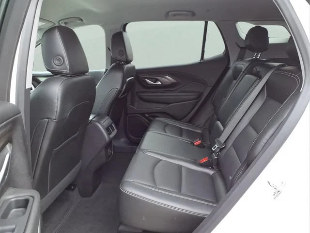 Used 2024 Summit White GMC SLT image 17
