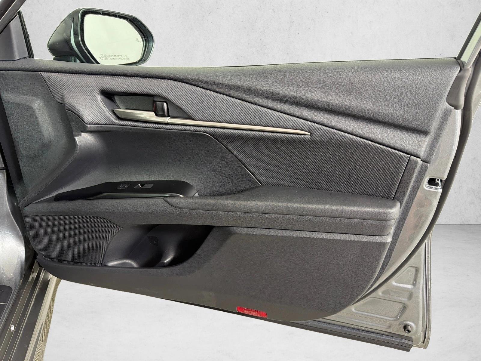 Used 2026  Toyota SE image 14