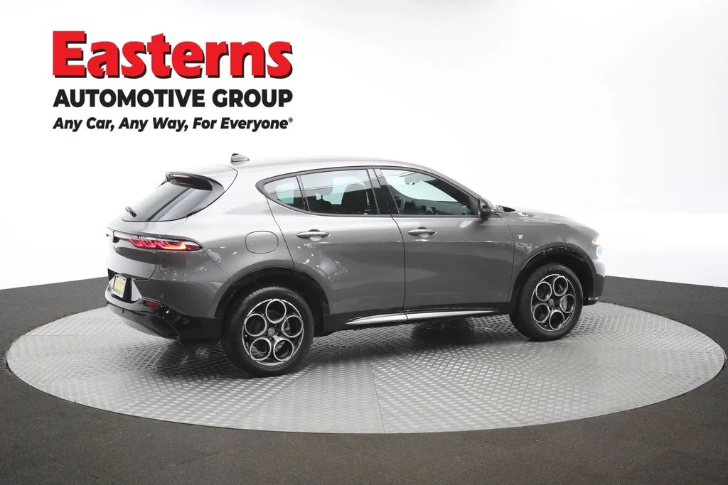 Used 2024 Silver Alfa Romeo Ti image 40