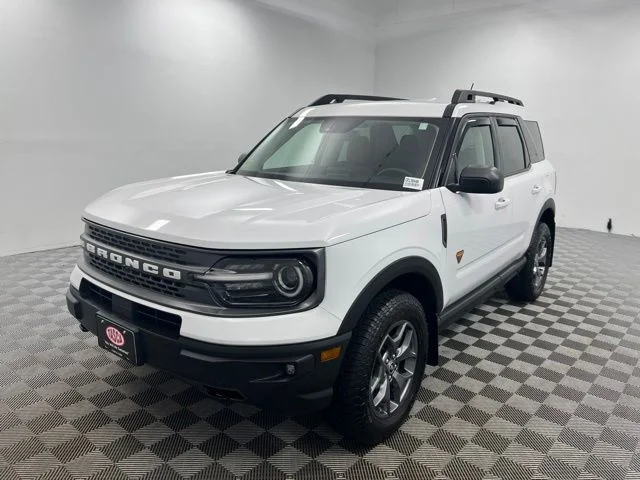 Used 2023 White Ford Badlands image 2