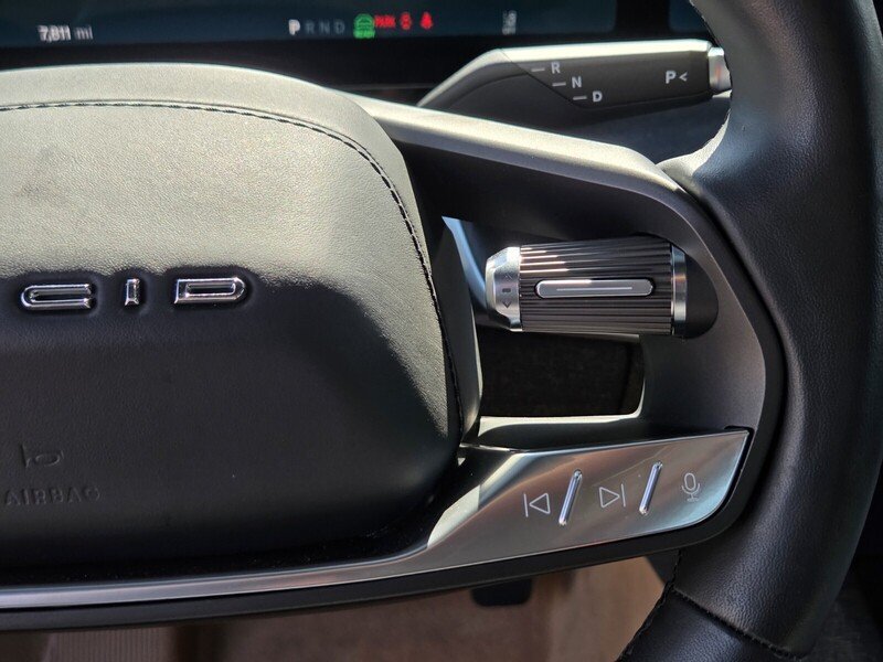 Used 2022  Lucid Grand Touring image 30