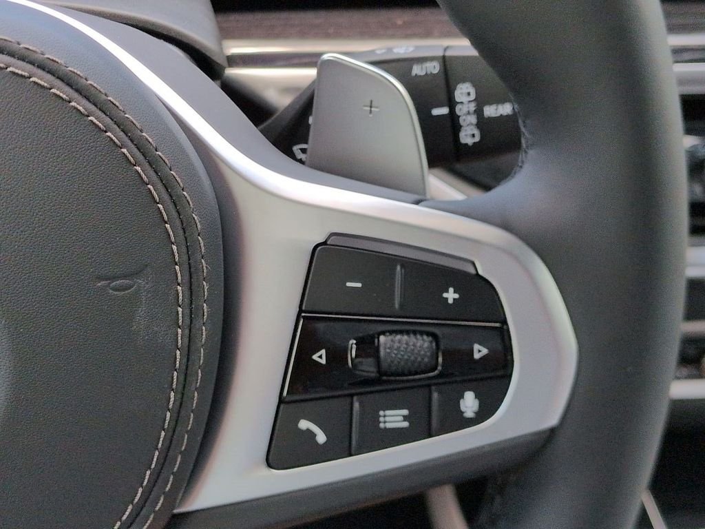 New 2027 Brooklyn Grey Metallic BMW xDrive40i image 27