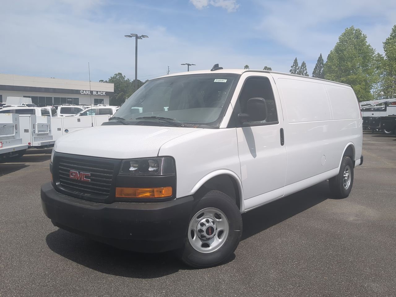 2025 GMC Savana 2500 Ext WB's photo