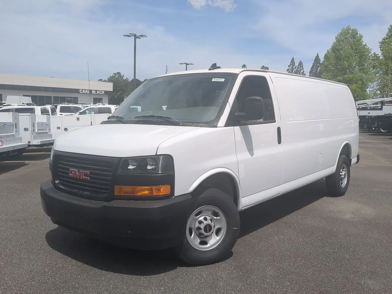 2025 GMC Savana 2500 Ext WB's photo