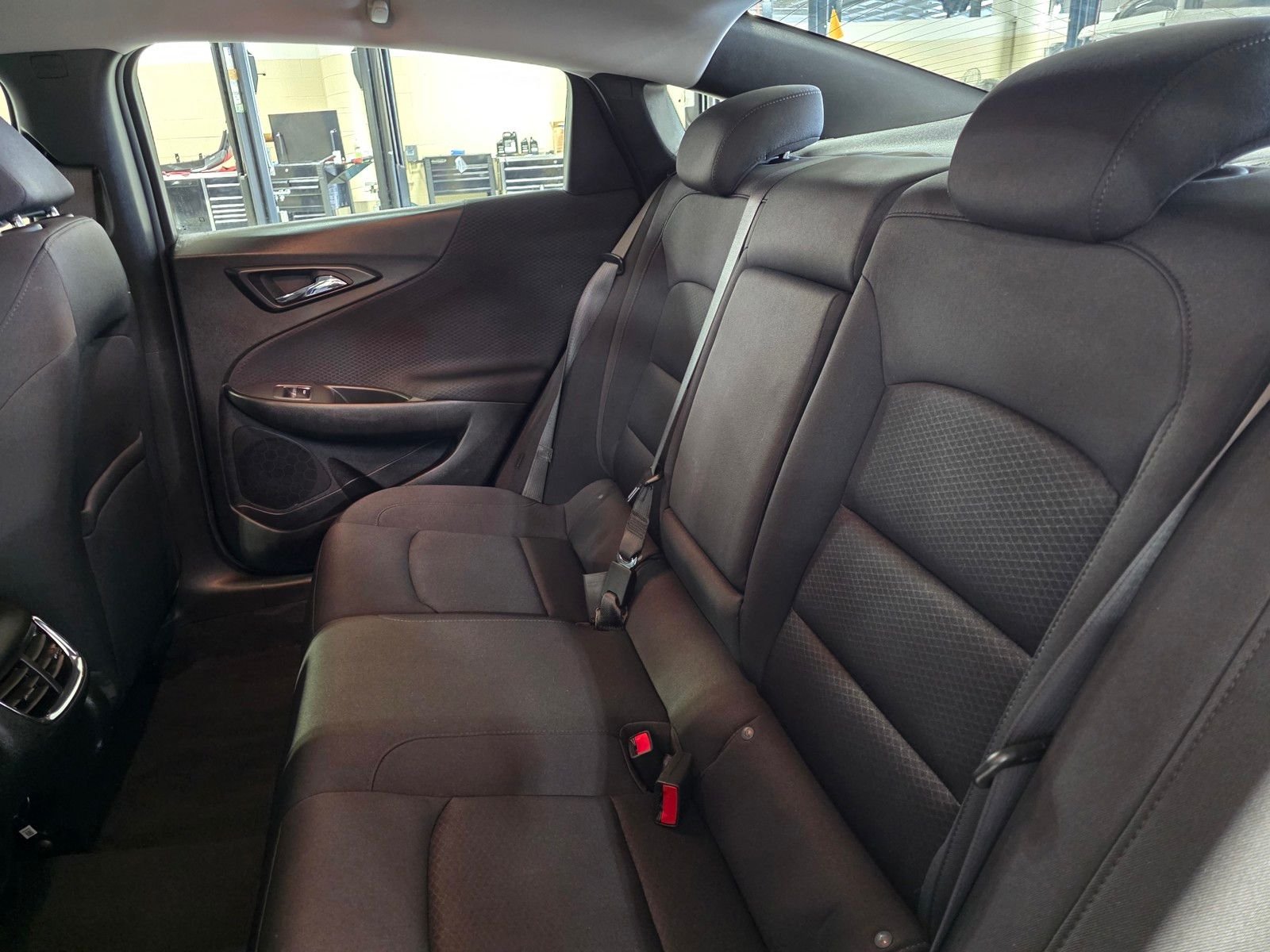 2024 Chevrolet Malibu 1LT - Photo 14