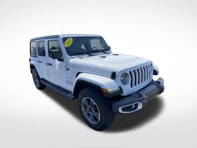 Used 2023 White Jeep Sahara image 10