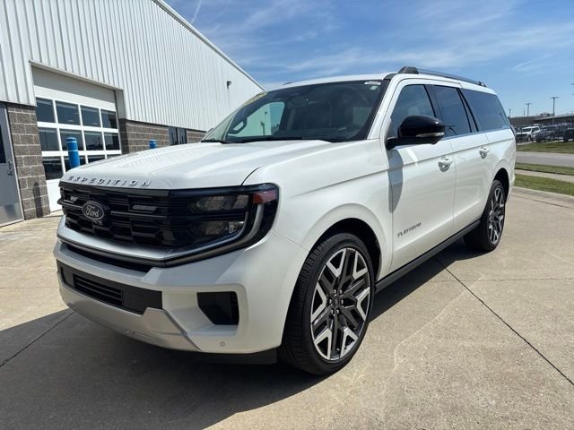 New 2026 Star White Metallic Tri-Coat Ford Platinum image 3