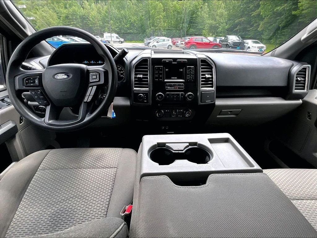 Used 2015 Tuxedo Black Metallic Ford XLT image 21