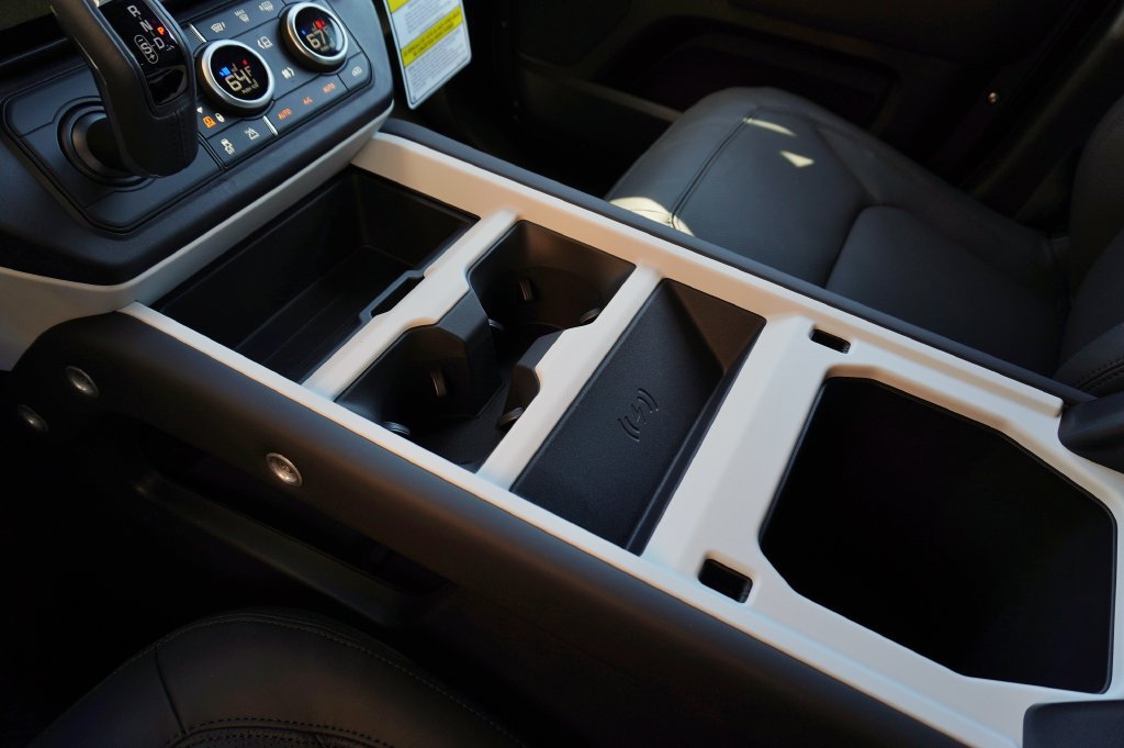 New 2026 Carpathian Grey Land Rover X-Dynamic SE image 28