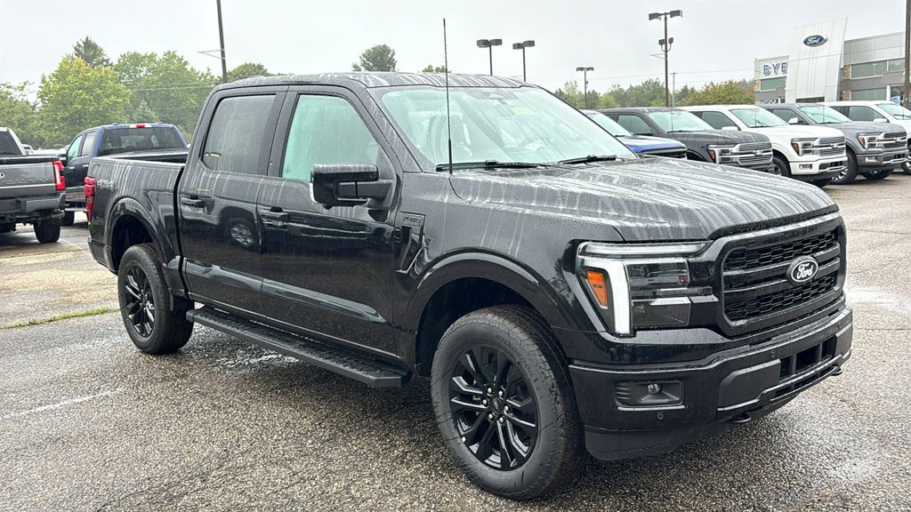 New 2026 Agate Black Metallic Ford Lariat image 25