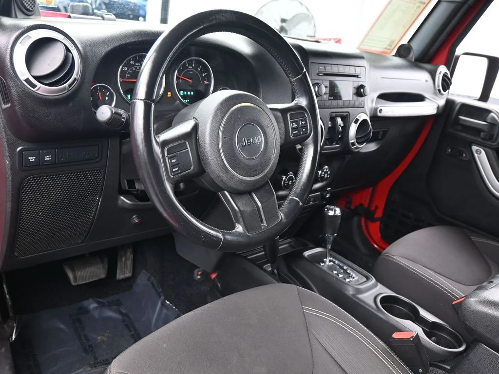 2014 Jeep Wrangler Unlimited Rubicon - Photo 13