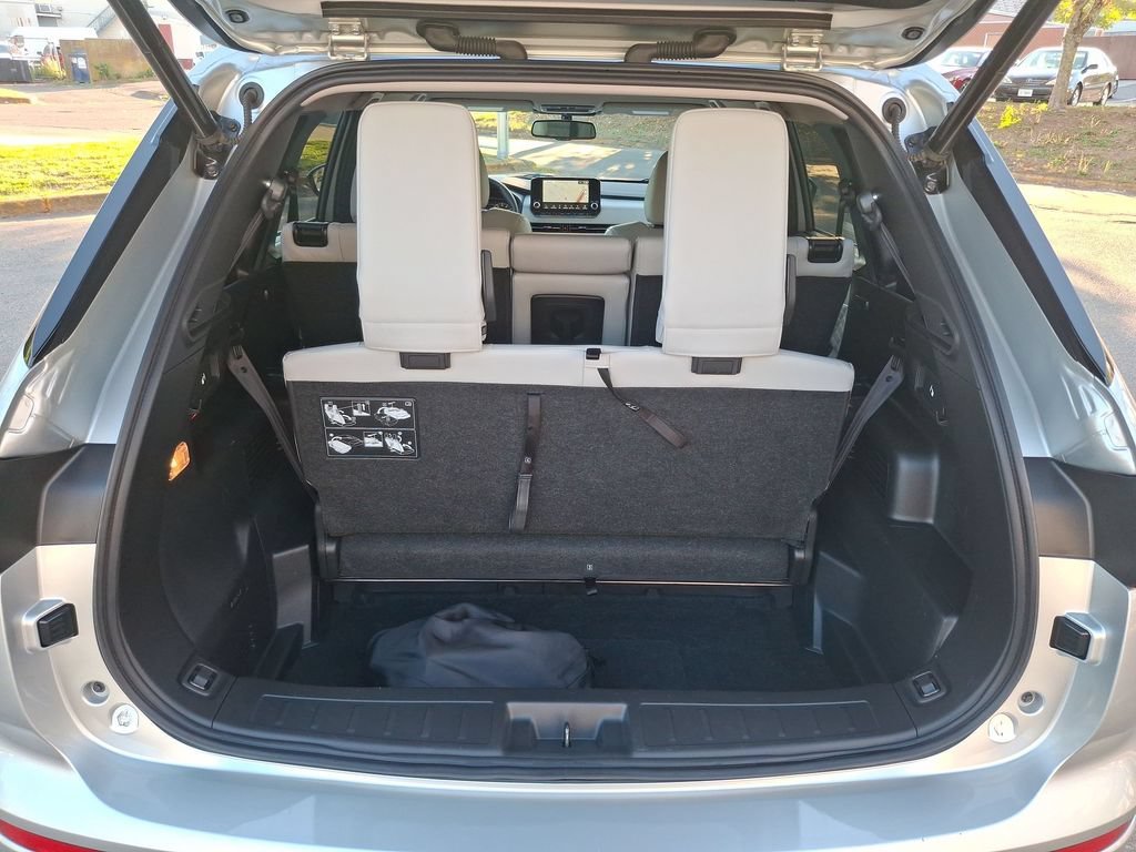 Used 2024 Mitsubishi Outlander Plug-In Hybrid SUV