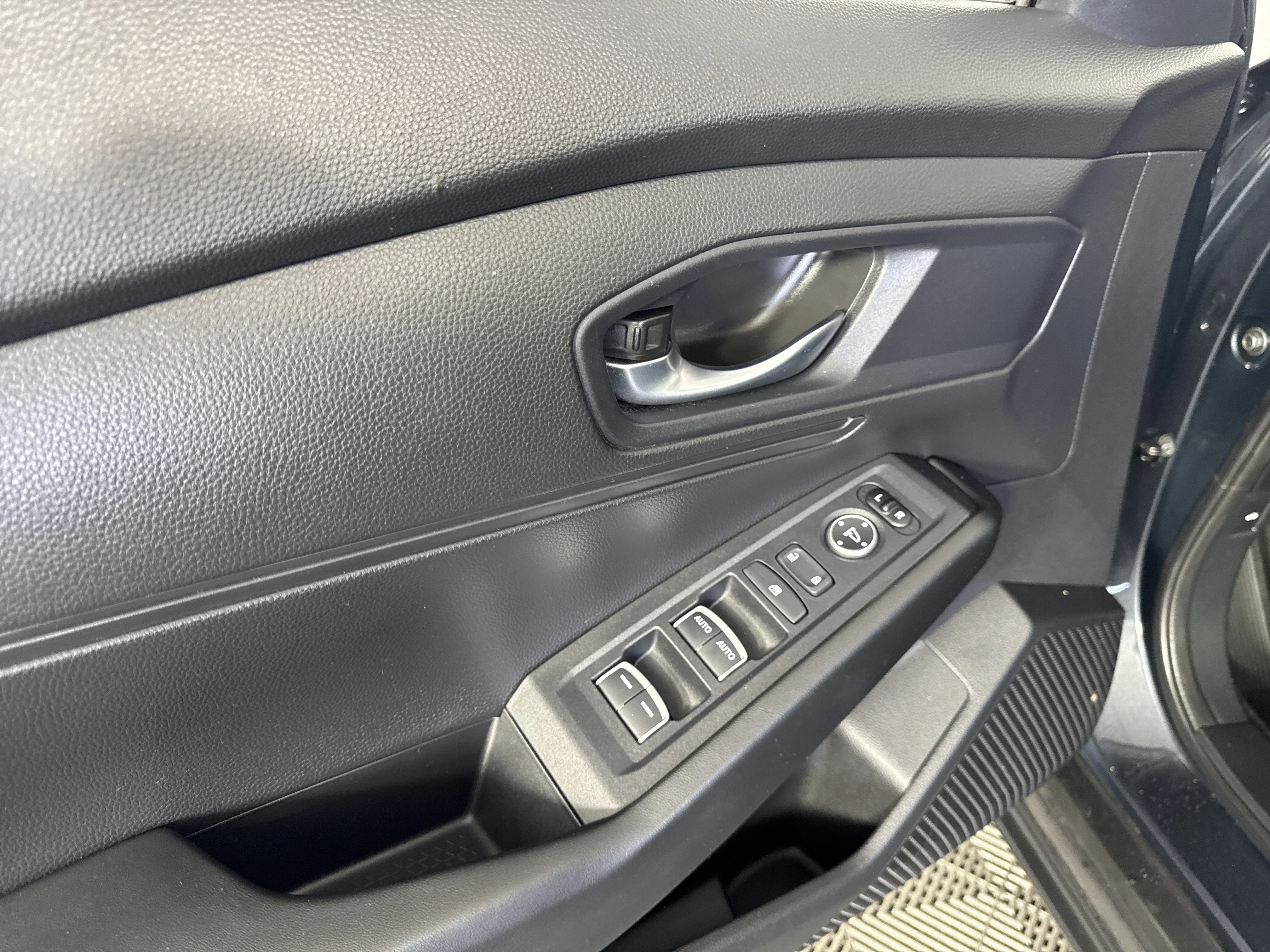 2023 Honda Accord LX - Photo 45