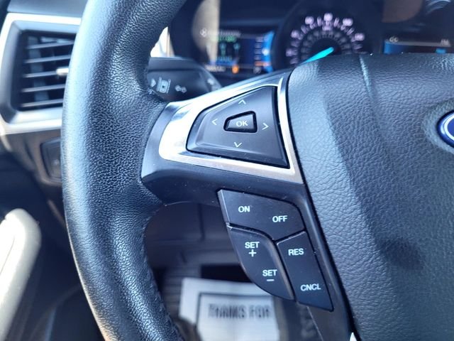 Used 2022 Silver Ford SEL image 24