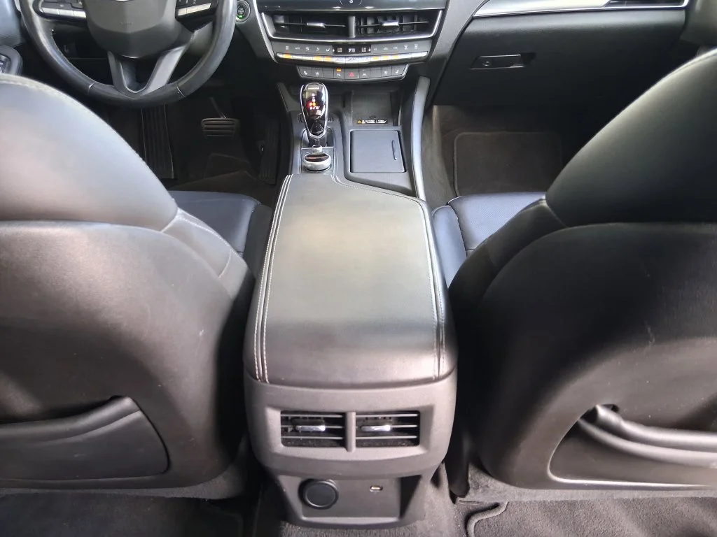 Used 2022 BLACK RAVEN Cadillac Premium Luxury image 23