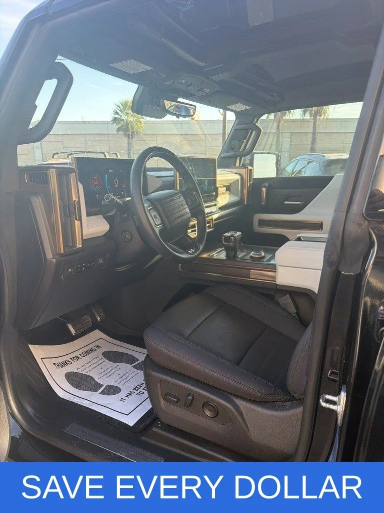 Used 2025 Black GMC 2X image 4