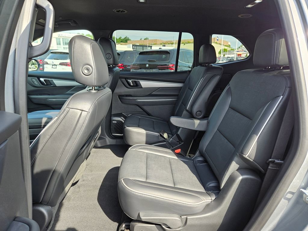 2025 Buick Enclave Preferred - Photo 12