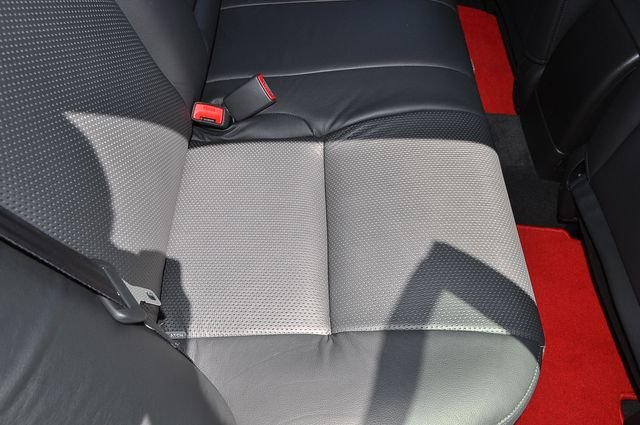 Used 2002 White Toyota SE image 26