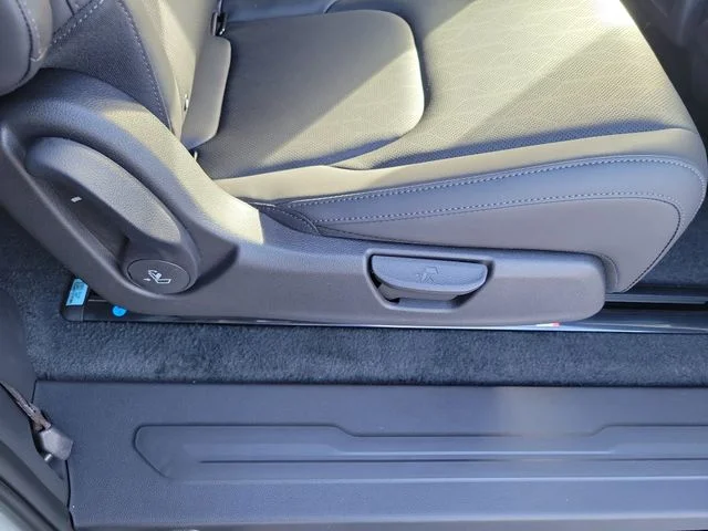 New 2026 Ivory Silver Kia EX image 32
