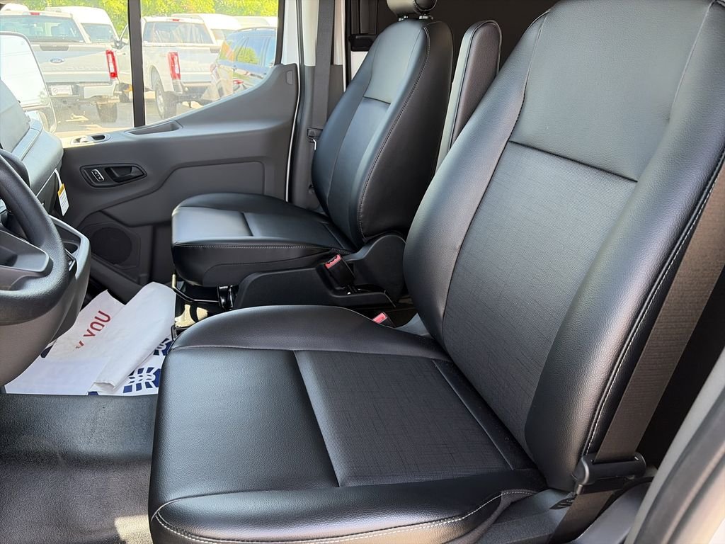 New 2024 Oxford White Ford Cargo Van image 16
