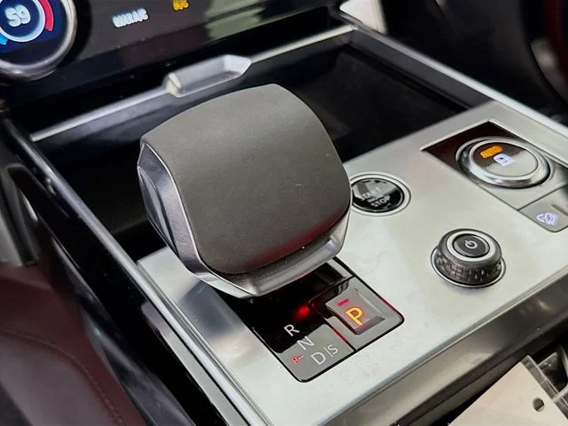 Used 2023 Black Land Rover SE image 19