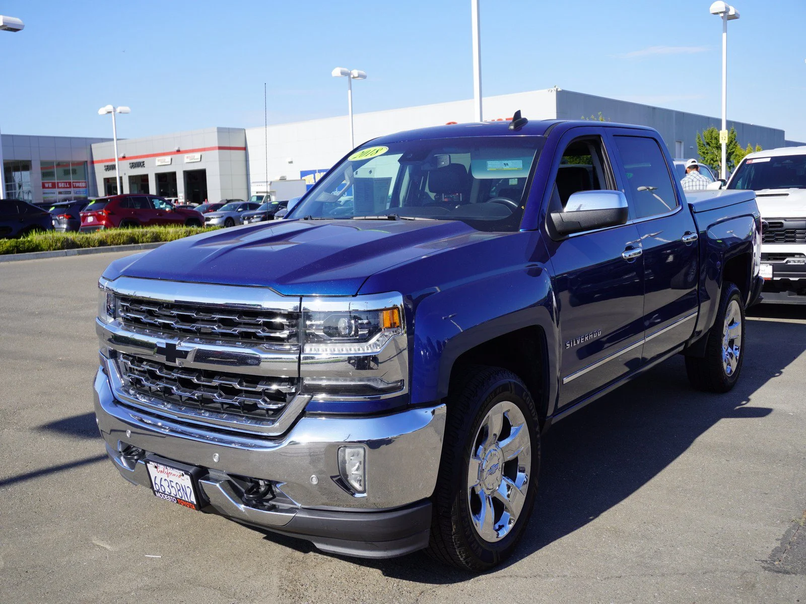 Used 2018 Deep Ocean Blue Metallic Chevrolet LTZ image 7