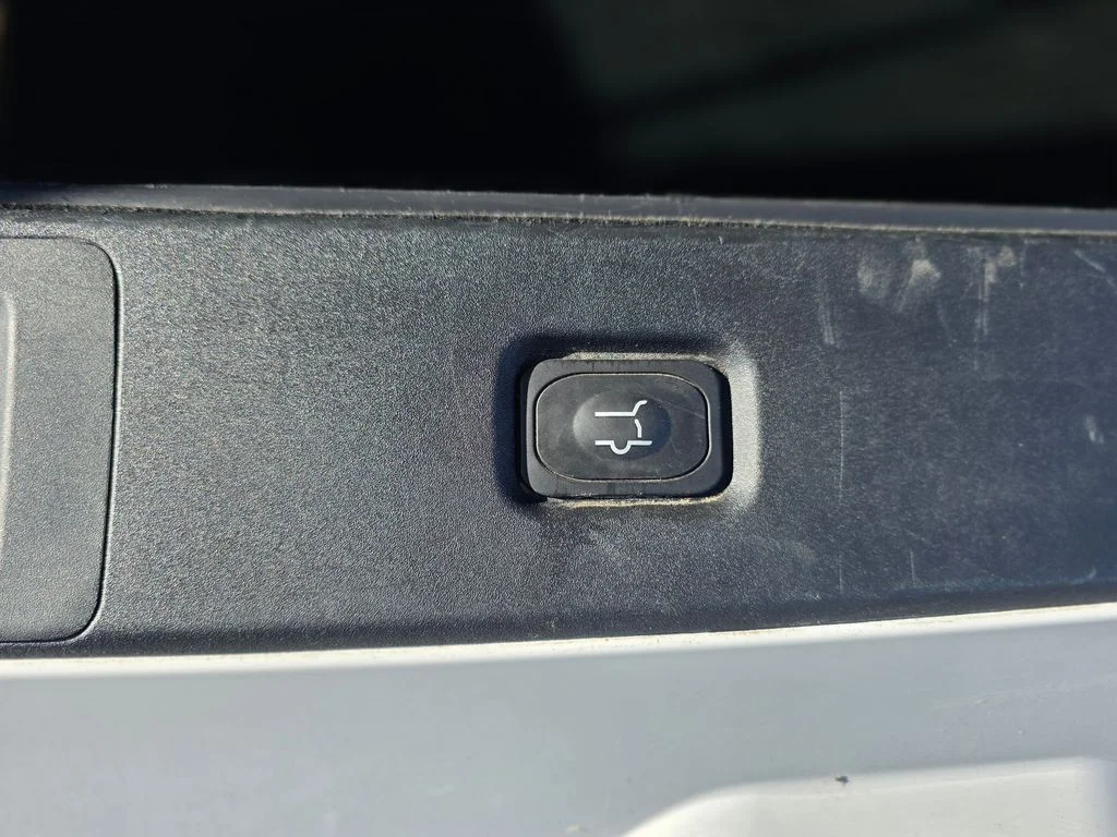 Used 2025 White Ford Active image 16