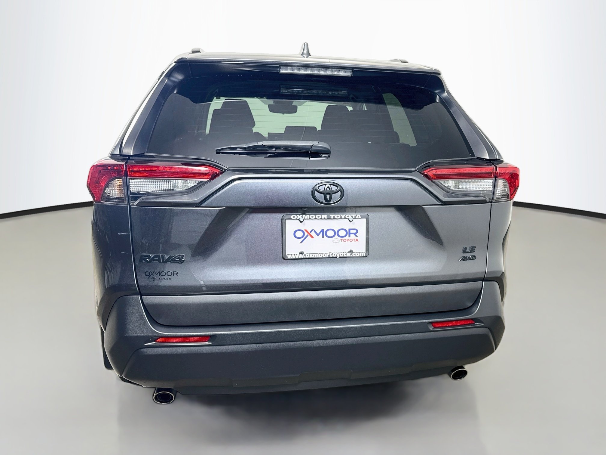 Used 2021 Magnetic Gray Metallic Toyota LE image 6