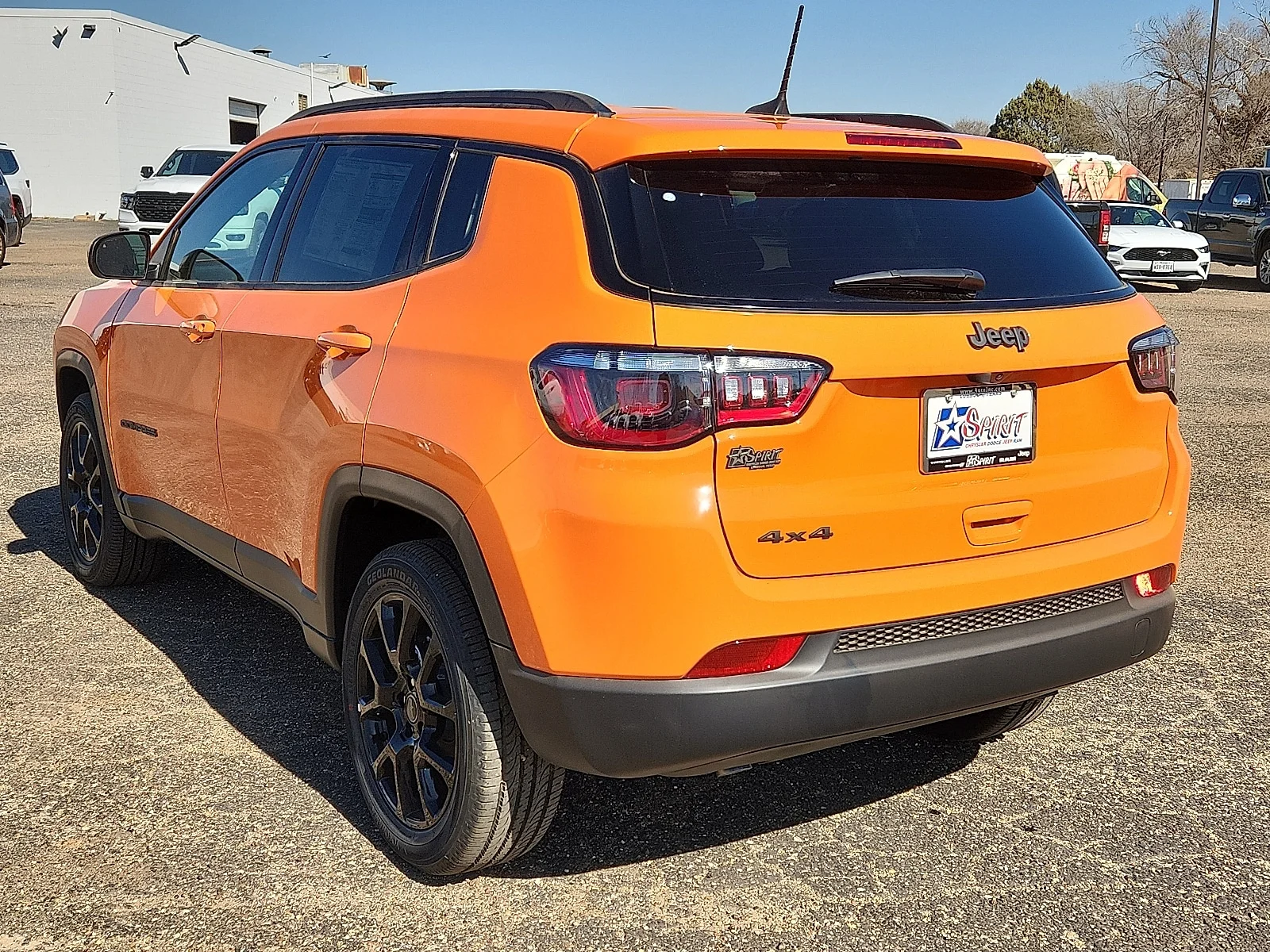 New 2026 Orange Jeep LATITUDE ALTITUDE 4X4 image 3