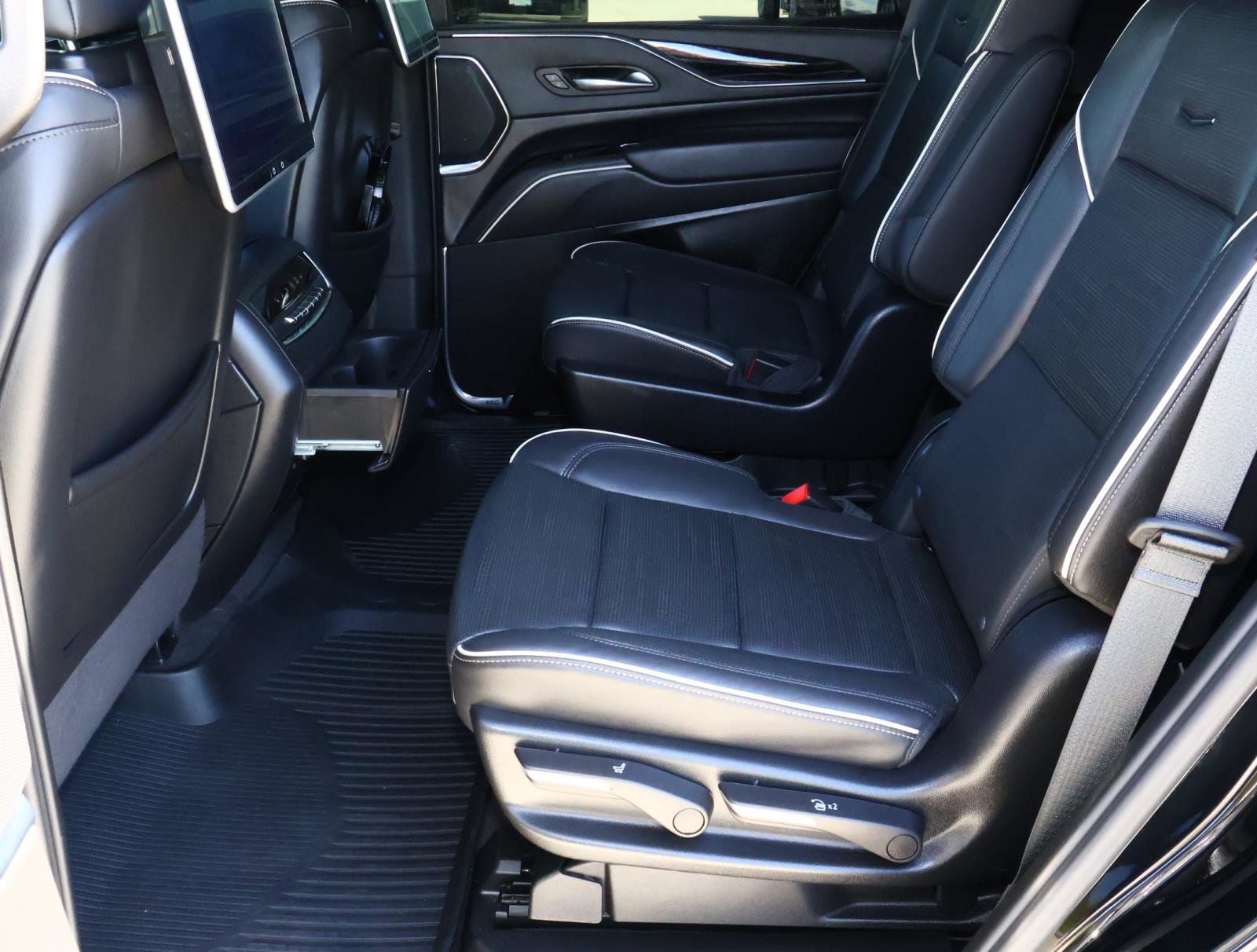 2024 Cadillac Escalade Sport - Photo 27