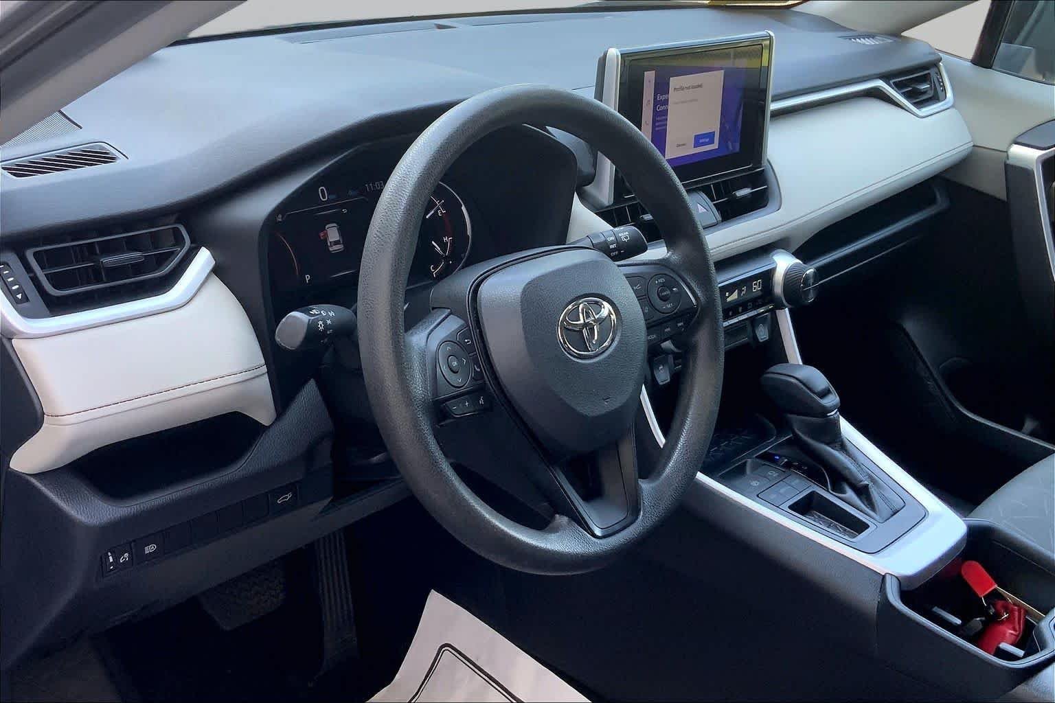 Used 2023 Silver Sky Metallic Toyota XLE image 18