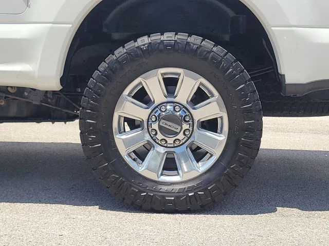 Used 2022 White Ford Platinum image 8