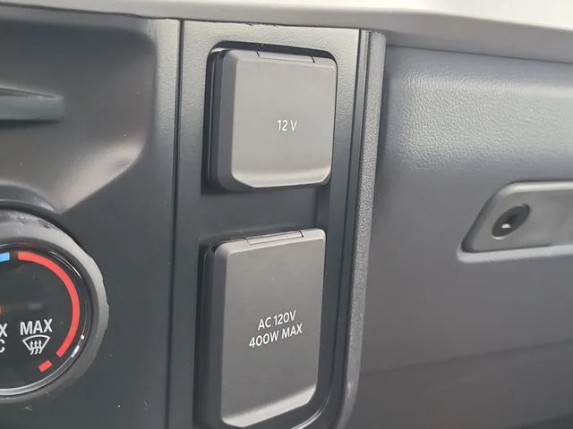New 2026 Oxford White Ford XLT image 22