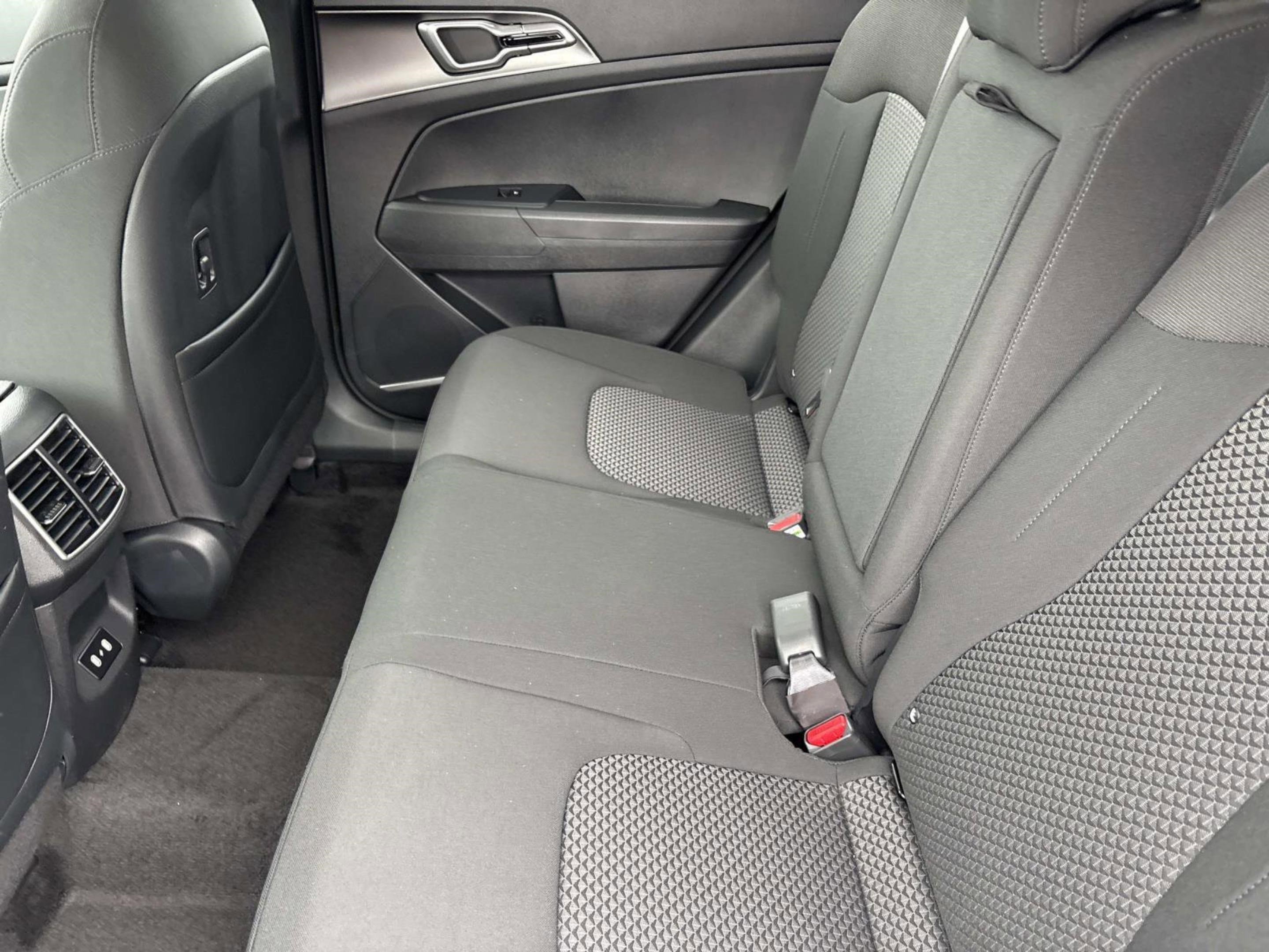 New 2026 Wolf Gray Kia S image 17