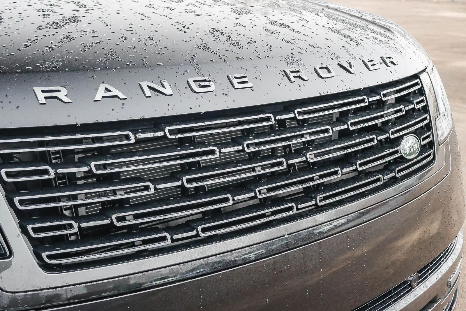 2025 Land Rover Range Rover SE - Photo 16