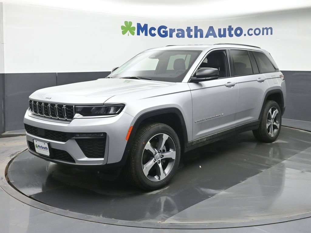 New 2026 Silver Zynith Exterior Paint Jeep Limited image 24