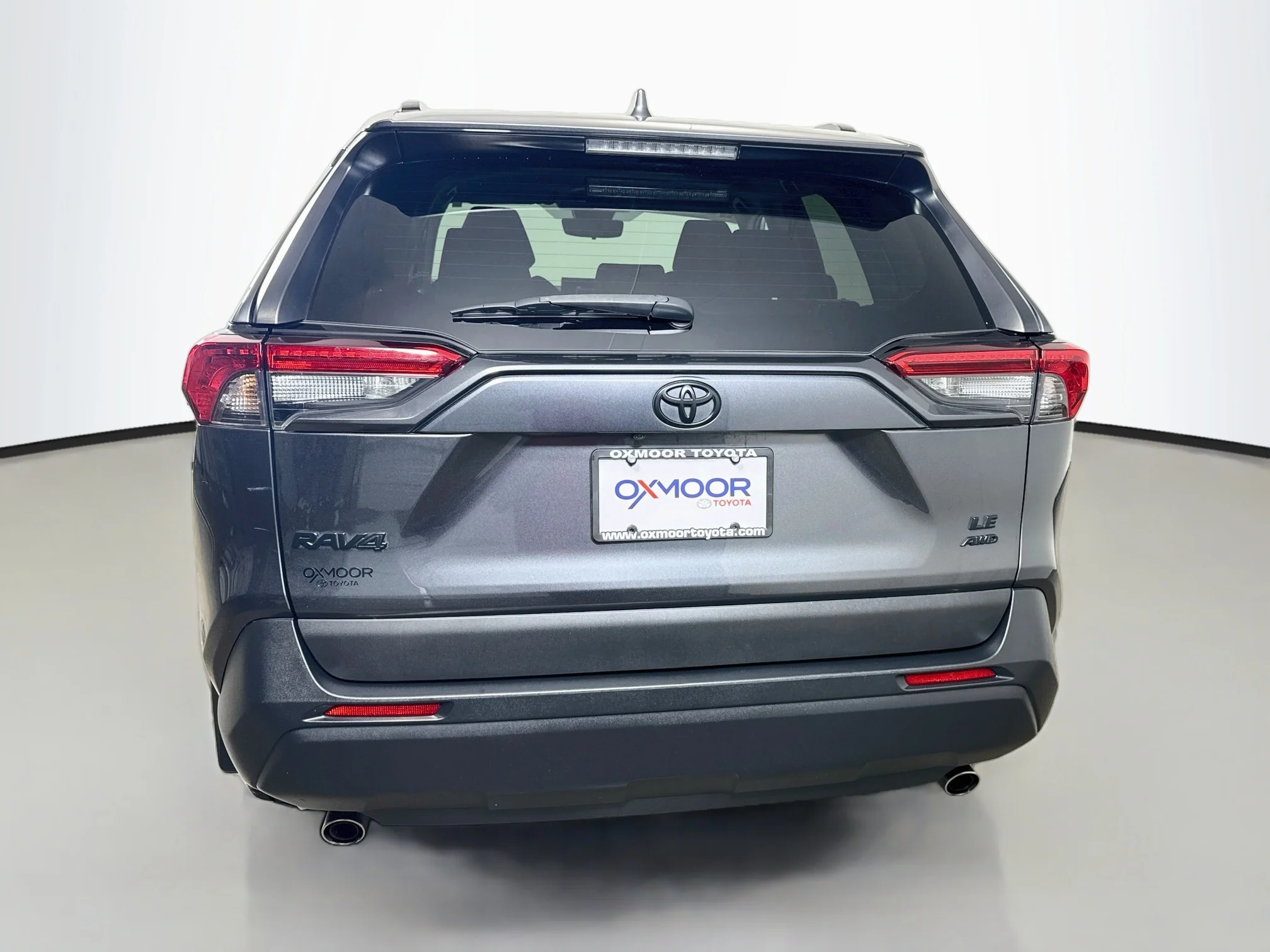 Used 2021 Magnetic Gray Metallic Toyota LE image 6