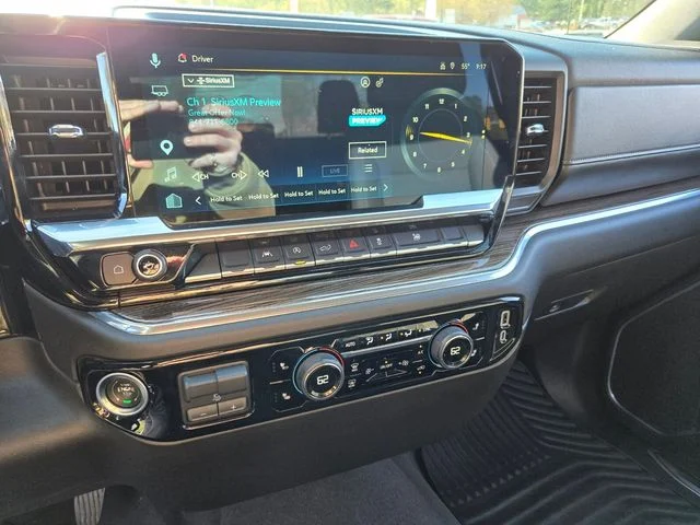 Used 2025 Gray Chevrolet LT image 25