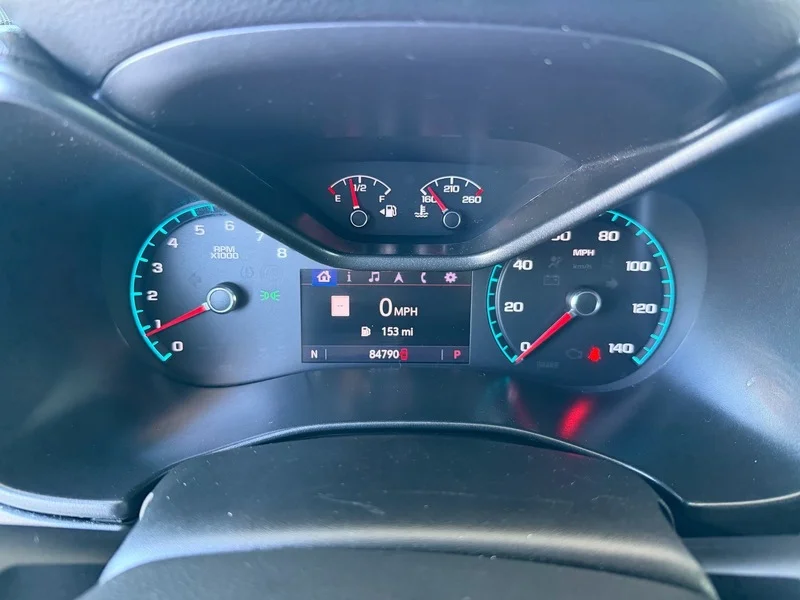 Used 2020 BLUE EMERALD METALLIC GMC 2WD SLE image 9