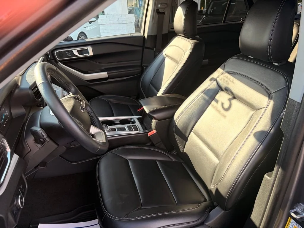 Used 2023 Gray Ford XLT image 13