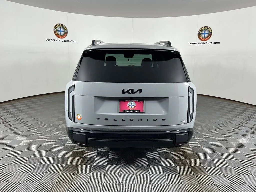 New 2027 Wolf Gray Kia X-Line EX image 18