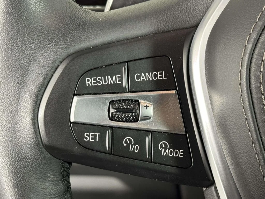 Used 2026 Gray BMW xDrive40i image 21