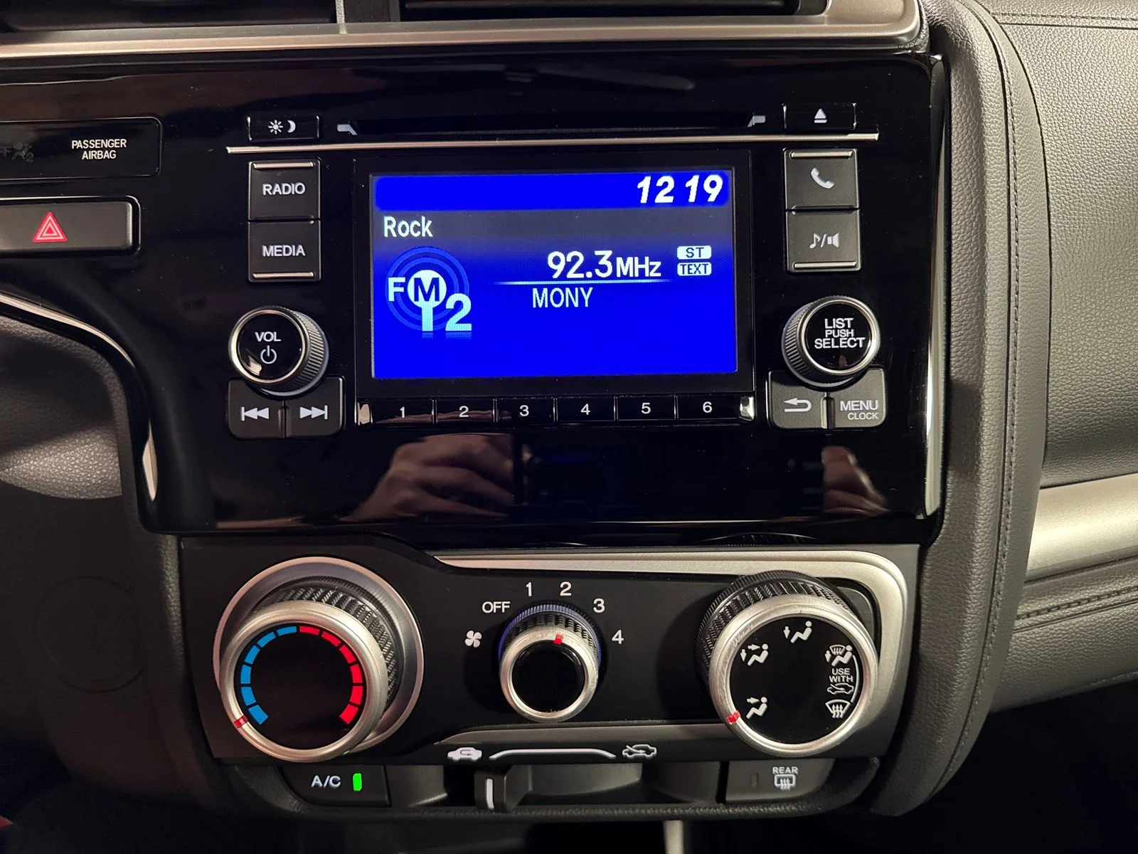 Used 2020 Aegean Blue Metallic Honda LX image 17