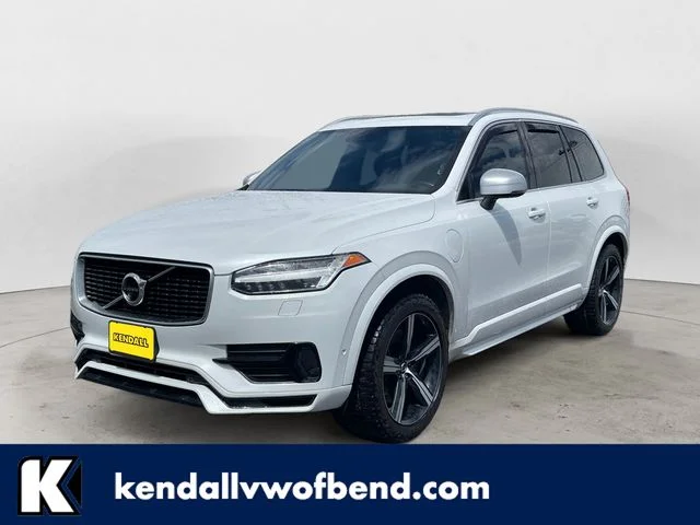 2017 Volvo XC90 T8 Twin Engine Plug-in Hybrid R-Design's photo