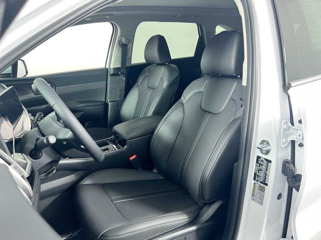New 2026 Glacial White Pearl Kia S image 12