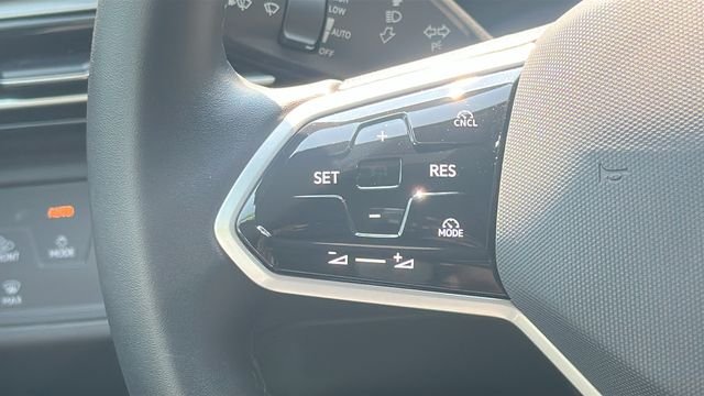 Certified Used 2025 Gray Volkswagen Pro S image 25