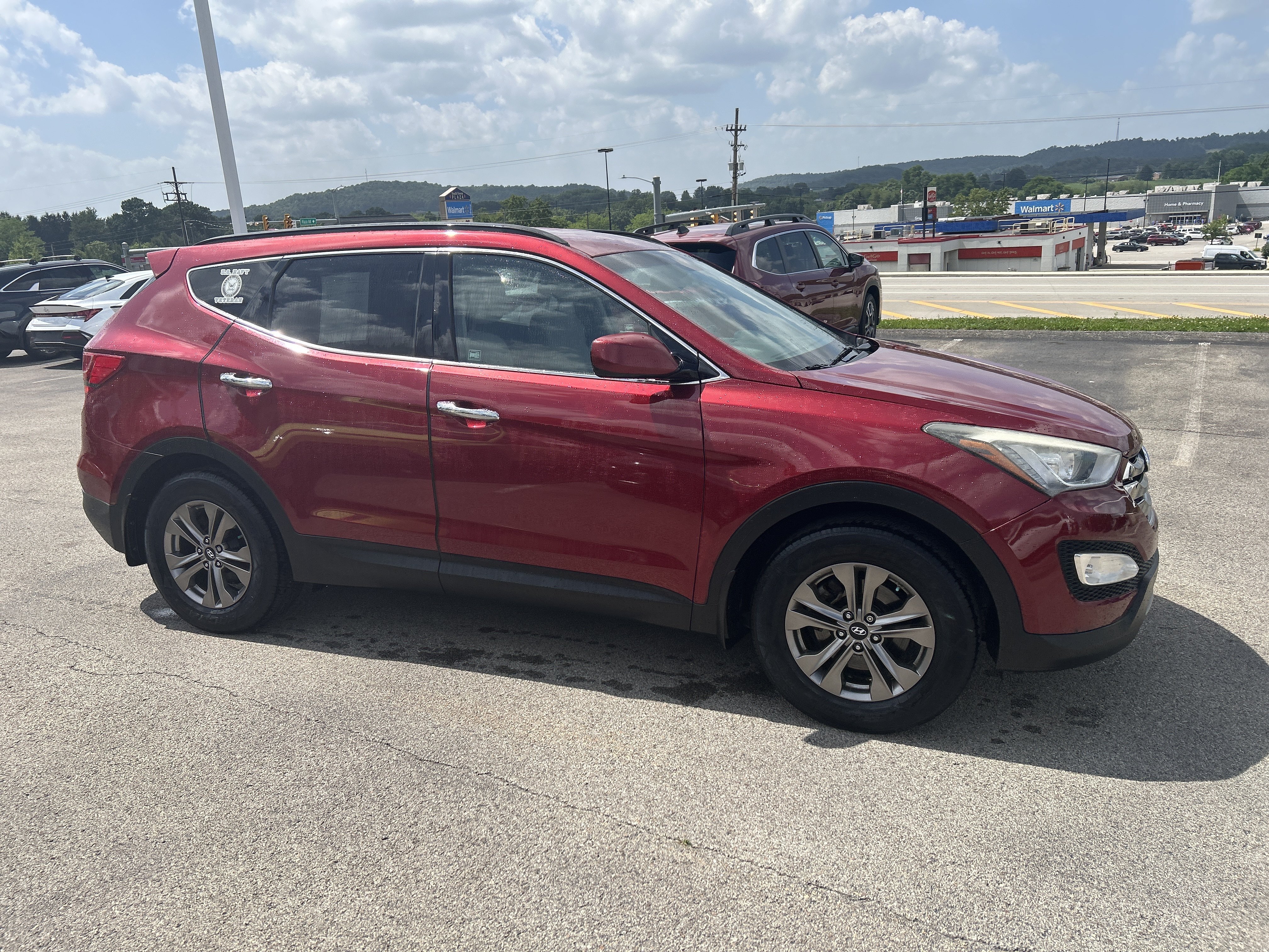 Used 2015 Serrano Red Hyundai Base image 2
